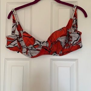 Pattern swim suit top